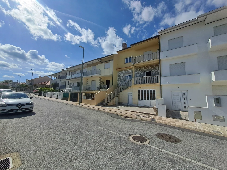 Moradia T6 para Venda em Miranda do Douro Foto 56