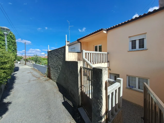 Moradia T6 para Venda em Miranda do Douro Foto 26