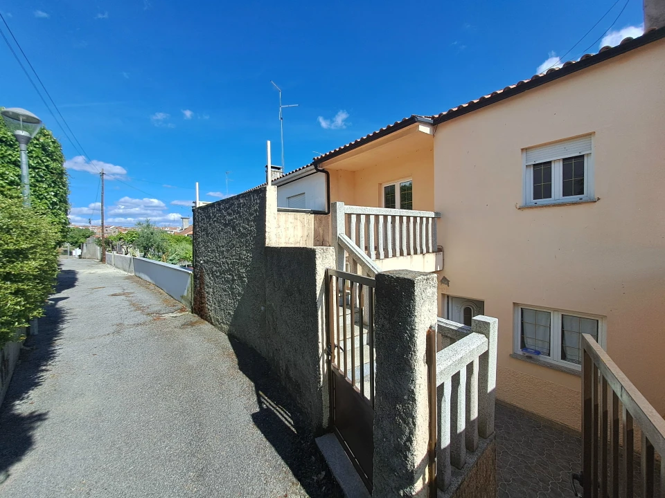 Moradia T6 para Venda em Miranda do Douro Foto 26