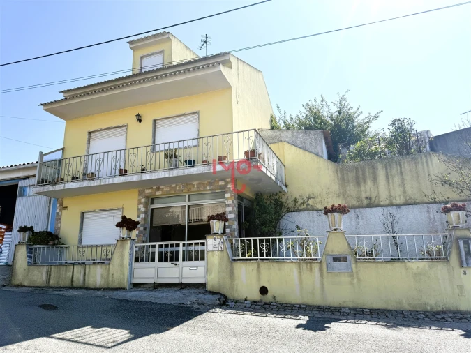 Moradia T2 para Venda em Vimeiro Foto 2