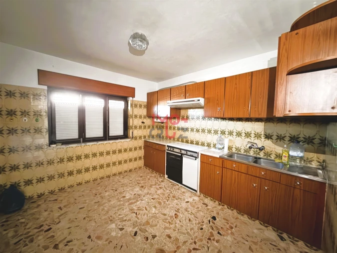 Moradia T2 para Venda em Vimeiro Foto 3