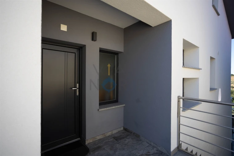 Moradia T4 para Venda em Alfandega da Fe Foto 4