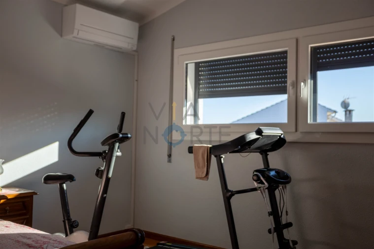 Moradia T4 para Venda em Alfandega da Fe Foto 20