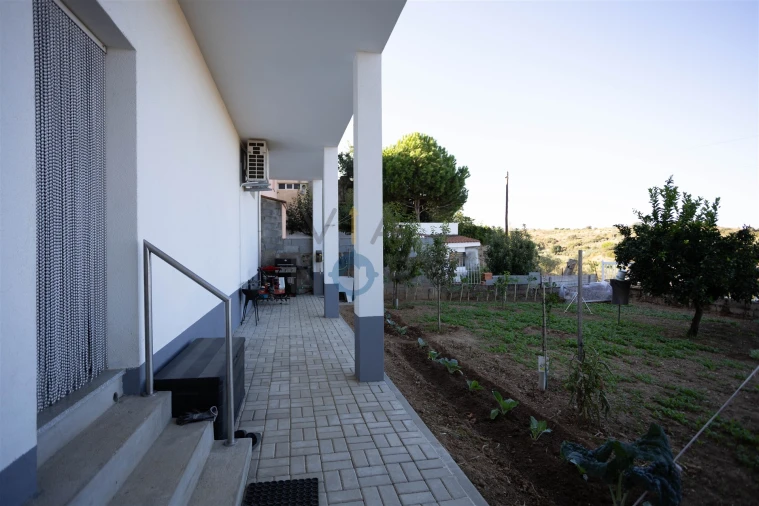 Moradia T4 para Venda em Alfandega da Fe Foto 28