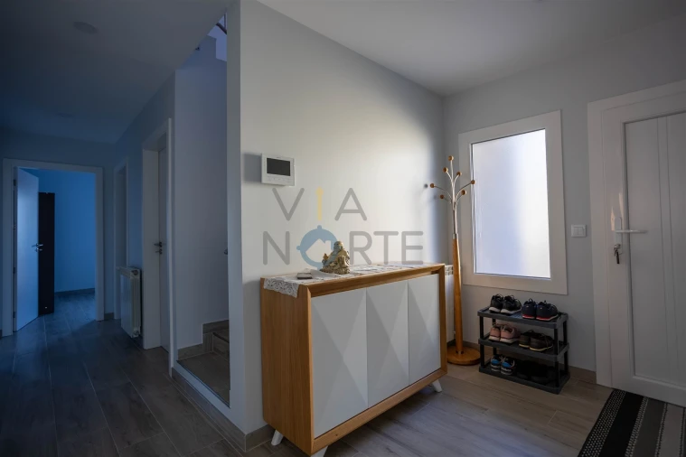 Moradia T4 para Venda em Alfandega da Fe Foto 5