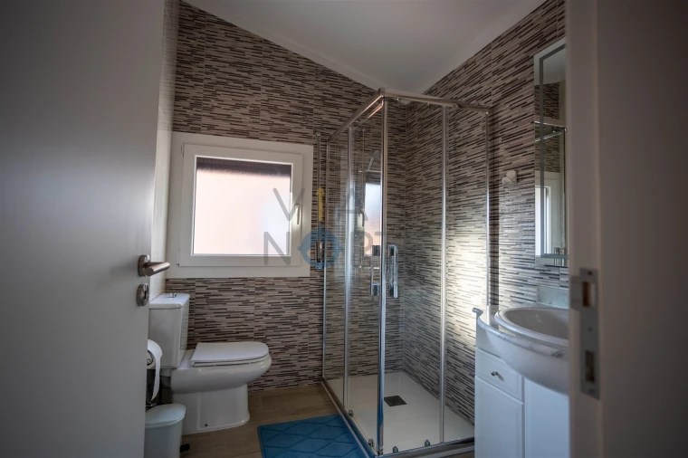 Moradia T4 para Venda em Alfandega da Fe Foto 16