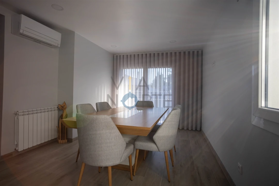 Moradia T4 para Venda em Alfandega da Fe Foto 6