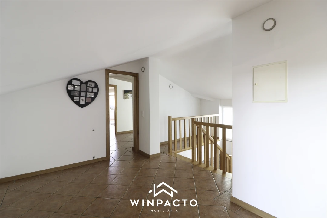 Moradia T6 para Venda em Canas de Senhorim Foto 52