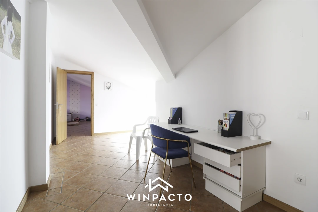 Moradia T6 para Venda em Canas de Senhorim Foto 56