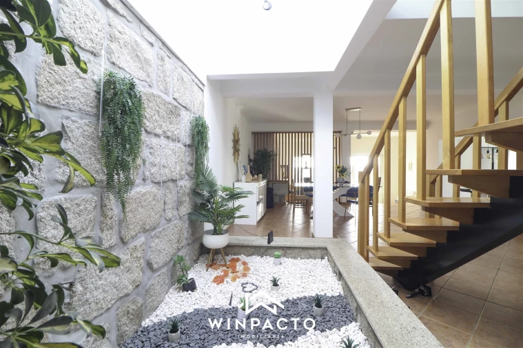 Moradia T6 para Venda em Canas de Senhorim Foto 8