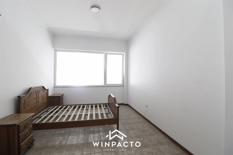 Moradia T6 para Venda em Canas de Senhorim Foto 36