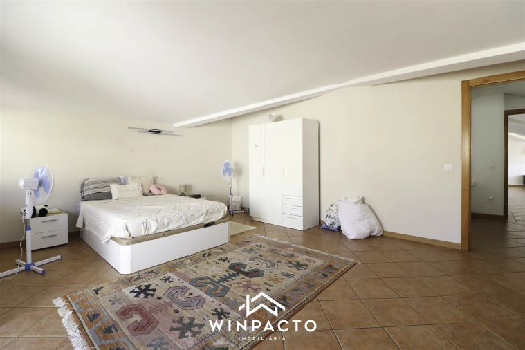 Moradia T6 para Venda em Canas de Senhorim Foto 22