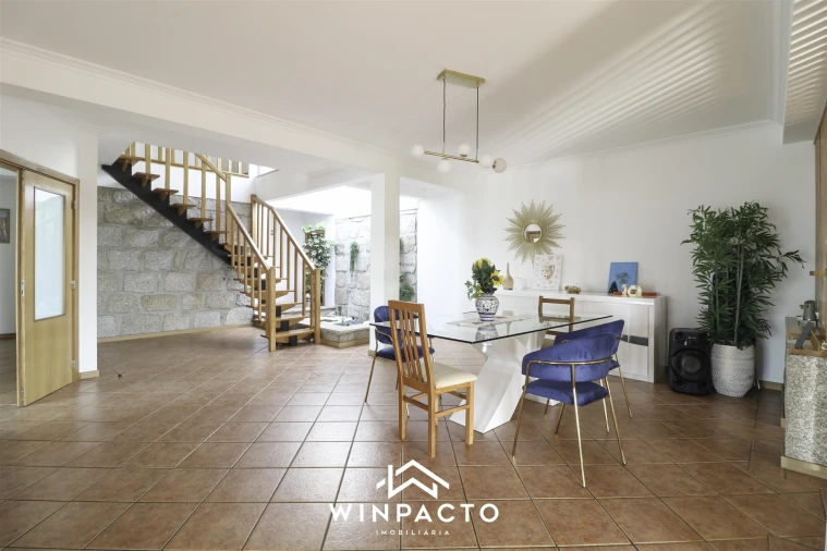 Moradia T6 para Venda em Canas de Senhorim Foto 6