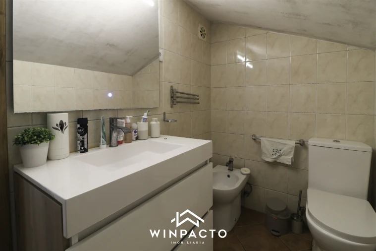 Moradia T6 para Venda em Canas de Senhorim Foto 79