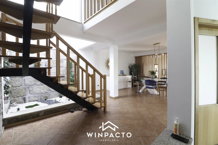 Moradia T6 para Venda em Canas de Senhorim Foto 7