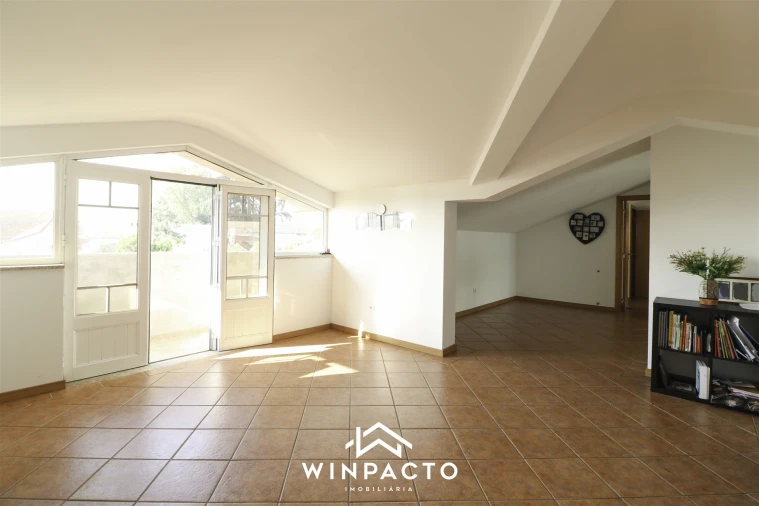 Moradia T6 para Venda em Canas de Senhorim Foto 17