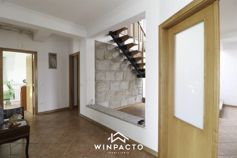 Moradia T6 para Venda em Canas de Senhorim Foto 88