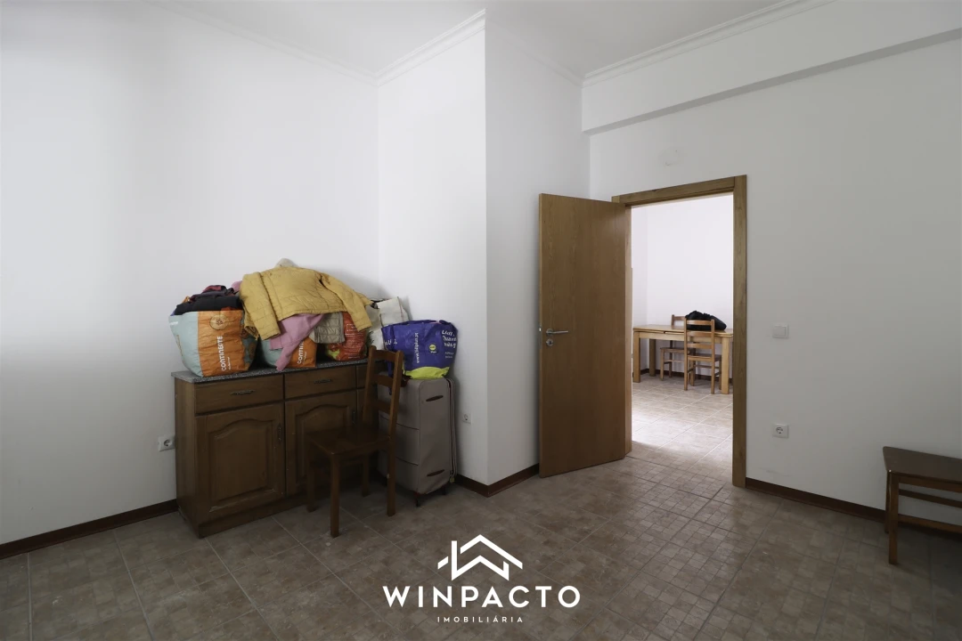 Moradia T6 para Venda em Canas de Senhorim Foto 39