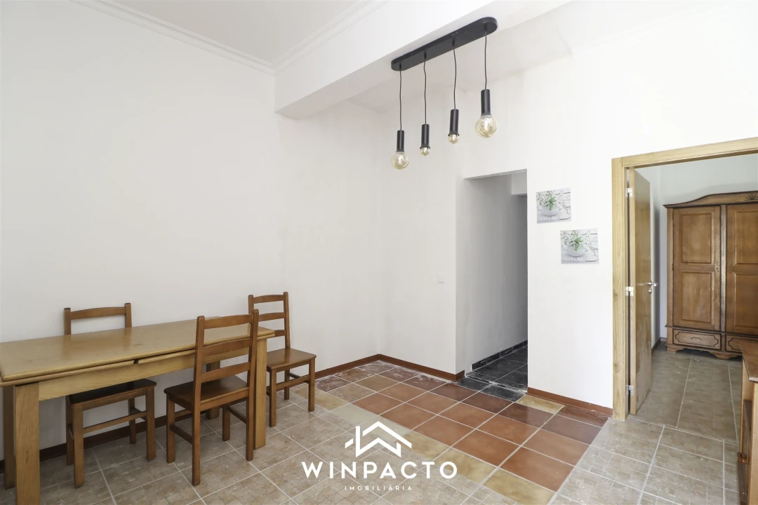 Moradia T6 para Venda em Canas de Senhorim Foto 27