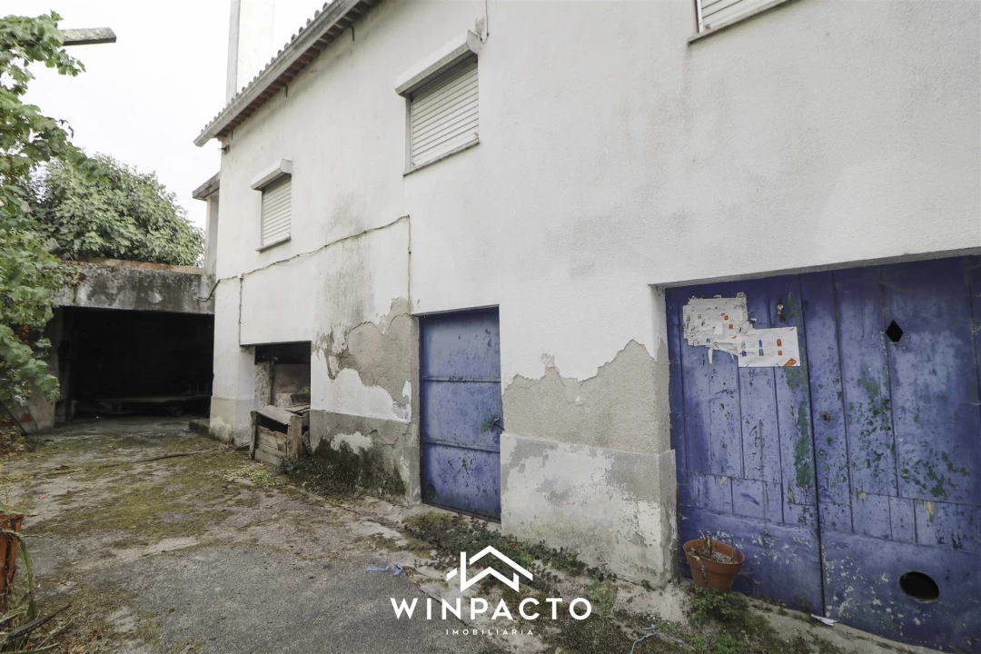 Moradia T3 para Venda em Santiago de Cassurrães e Póvoa de Cervães Foto 2