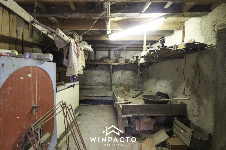 Moradia T3 para Venda em Santiago de Cassurrães e Póvoa de Cervães Foto 36