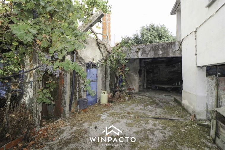 Moradia T3 para Venda em Santiago de Cassurrães e Póvoa de Cervães Foto 6