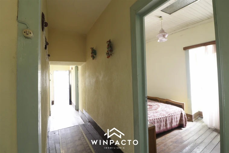 Moradia T3 para Venda em Santiago de Cassurrães e Póvoa de Cervães Foto 24