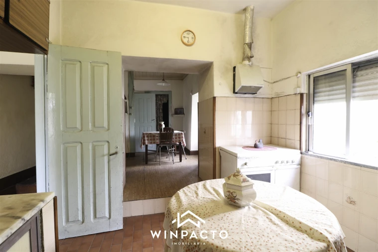 Moradia T3 para Venda em Santiago de Cassurrães e Póvoa de Cervães Foto 15