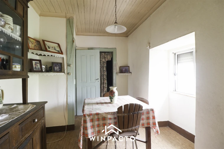 Moradia T3 para Venda em Santiago de Cassurrães e Póvoa de Cervães Foto 16