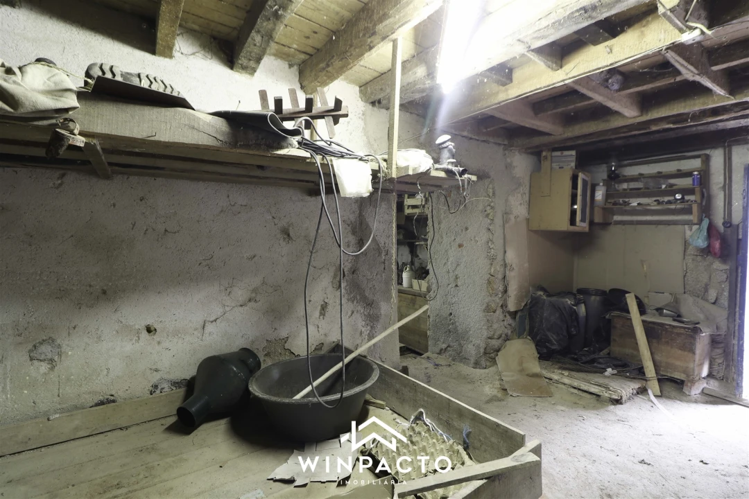 Moradia T3 para Venda em Santiago de Cassurrães e Póvoa de Cervães Foto 37