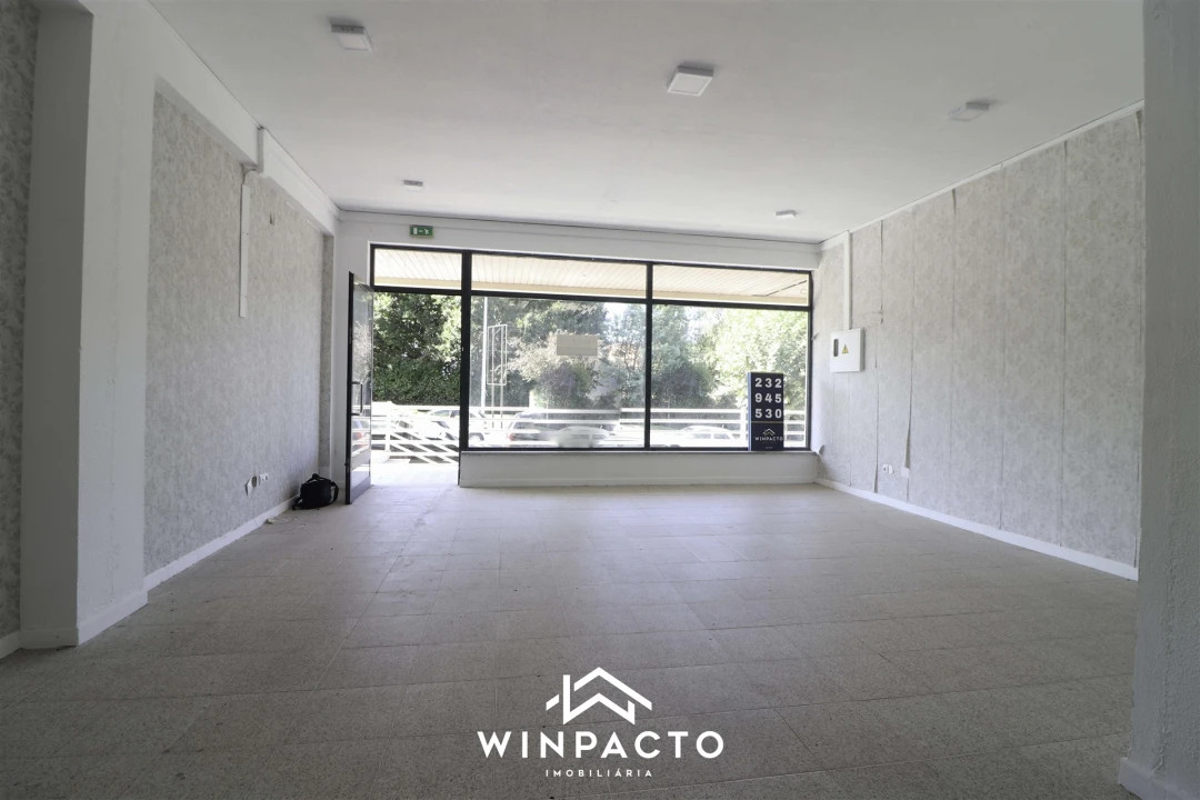 Loja para Venda em Nelas Foto 2