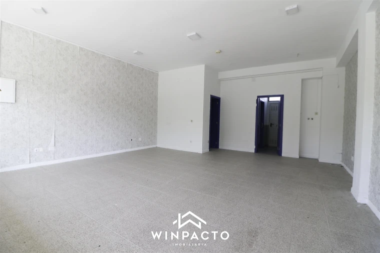 Loja para Venda em Nelas Foto 4