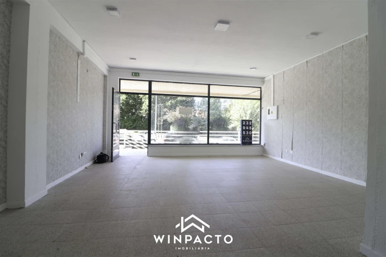 Loja para Venda em Nelas Foto 2