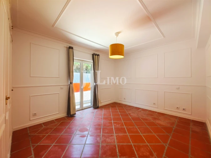 Moradia T4 para Arrendamento em Santa Maria e São Miguel, São Martinho, São Pedro Penaferrim Foto 24