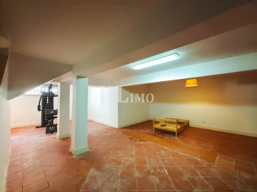 Moradia T4 para Venda em Santa Maria e São Miguel, São Martinho, São Pedro Penaferrim