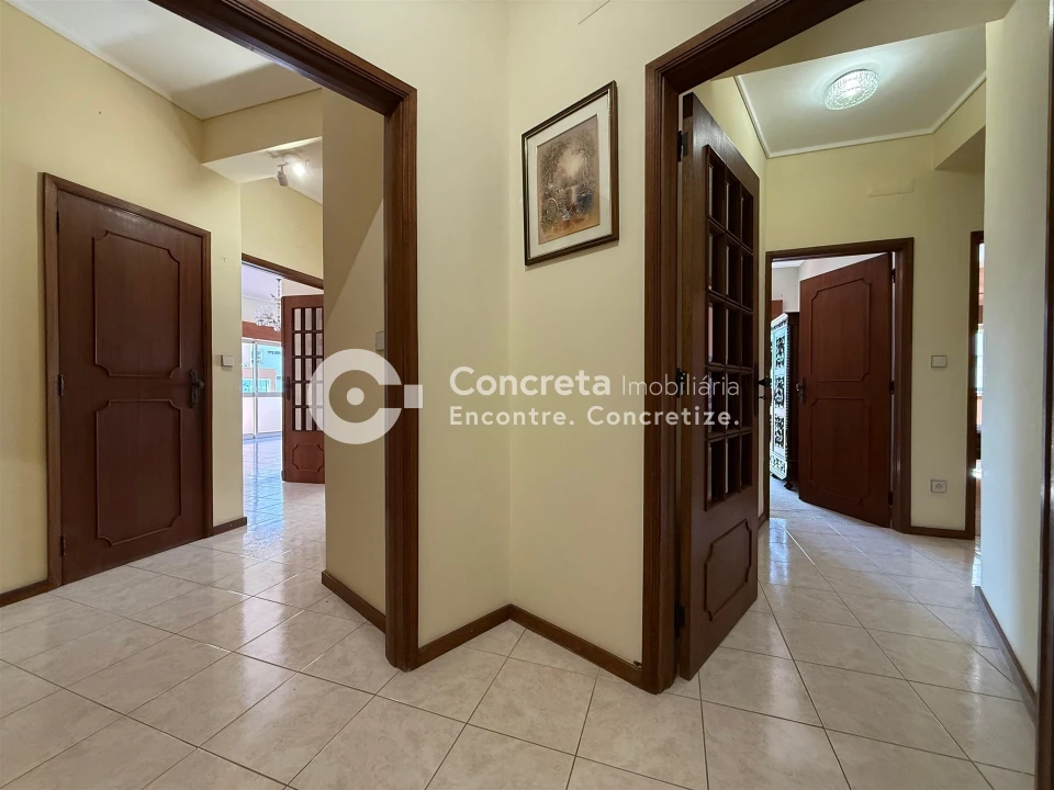 Apartamento T3 para Arrendamento em Barcelos, V.Boa, V.Frescainha Foto 2