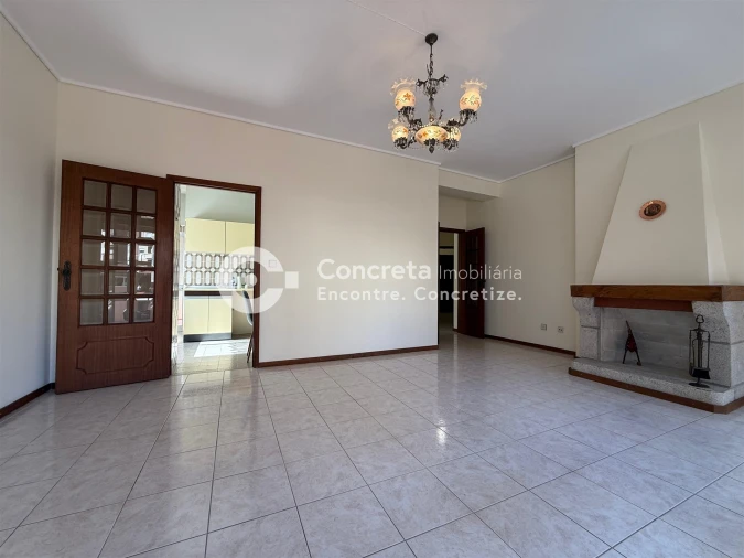 Apartamento T3 para Arrendamento em Barcelos, V.Boa, V.Frescainha Foto 4