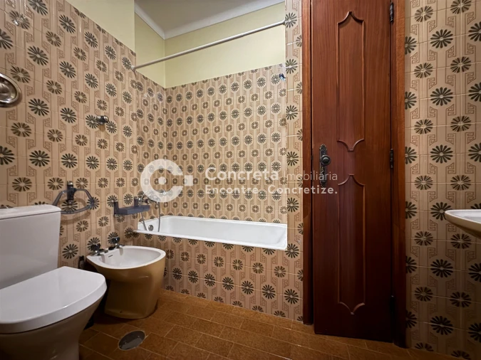 Apartamento T3 para Arrendamento em Barcelos, V.Boa, V.Frescainha Foto 11