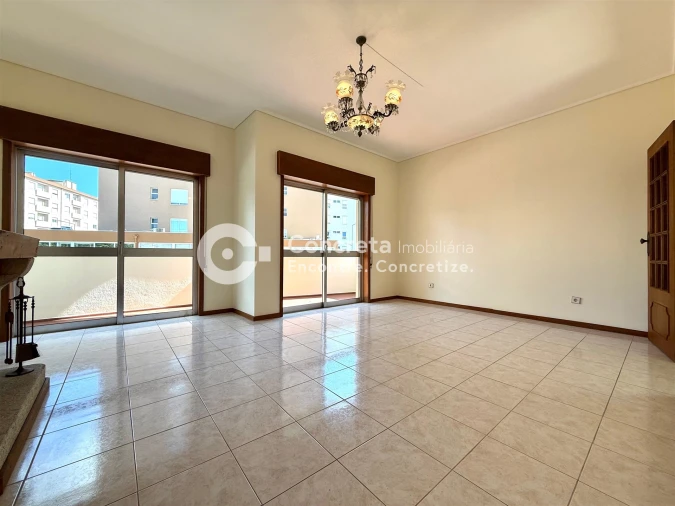 Apartamento T3 para Arrendamento em Barcelos, V.Boa, V.Frescainha Foto 3