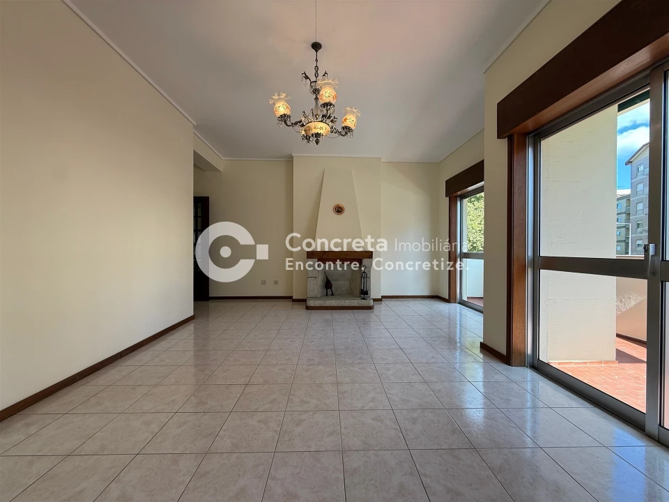 Apartamento T3 para Arrendamento em Barcelos, V.Boa, V.Frescainha Foto 7