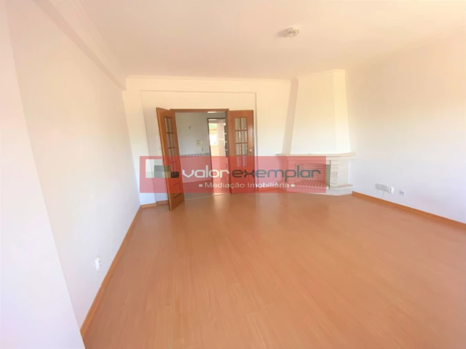 Apartamento T4 para Venda em Samouco Foto 4