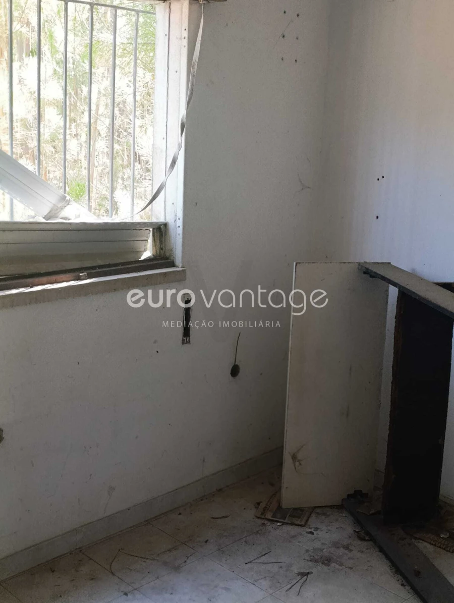 Armazém para Venda em Maceira Foto 18