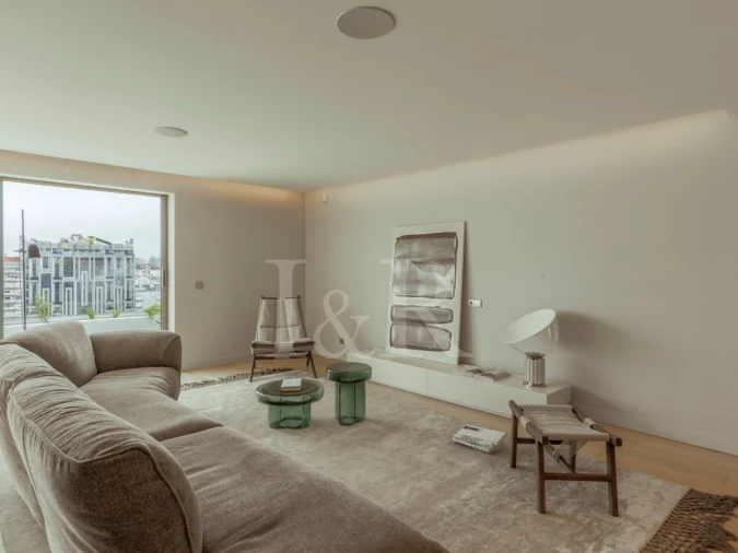 Apartamento T4 para Venda em Avenidas Novas Foto 7