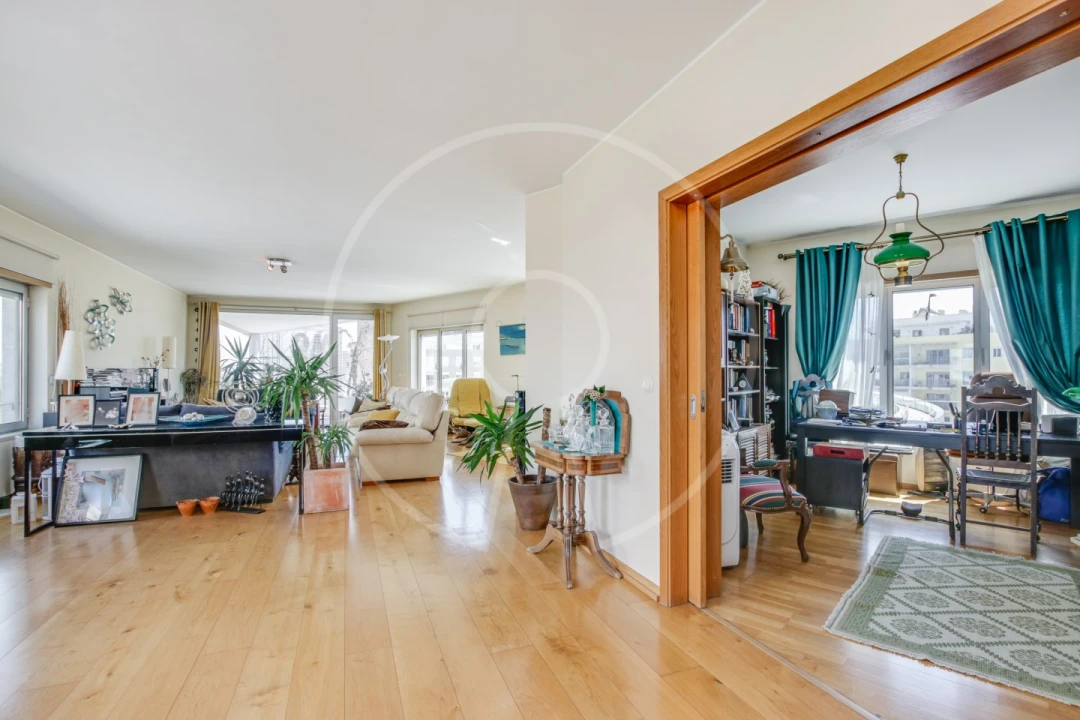 Apartamento T5 para Venda em Parque das Nações Foto 8