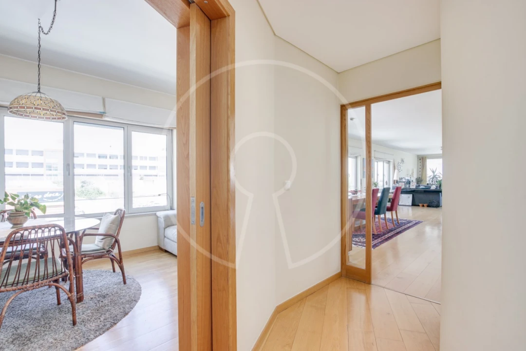 Apartamento T5 para Venda em Parque das Nações Foto 12