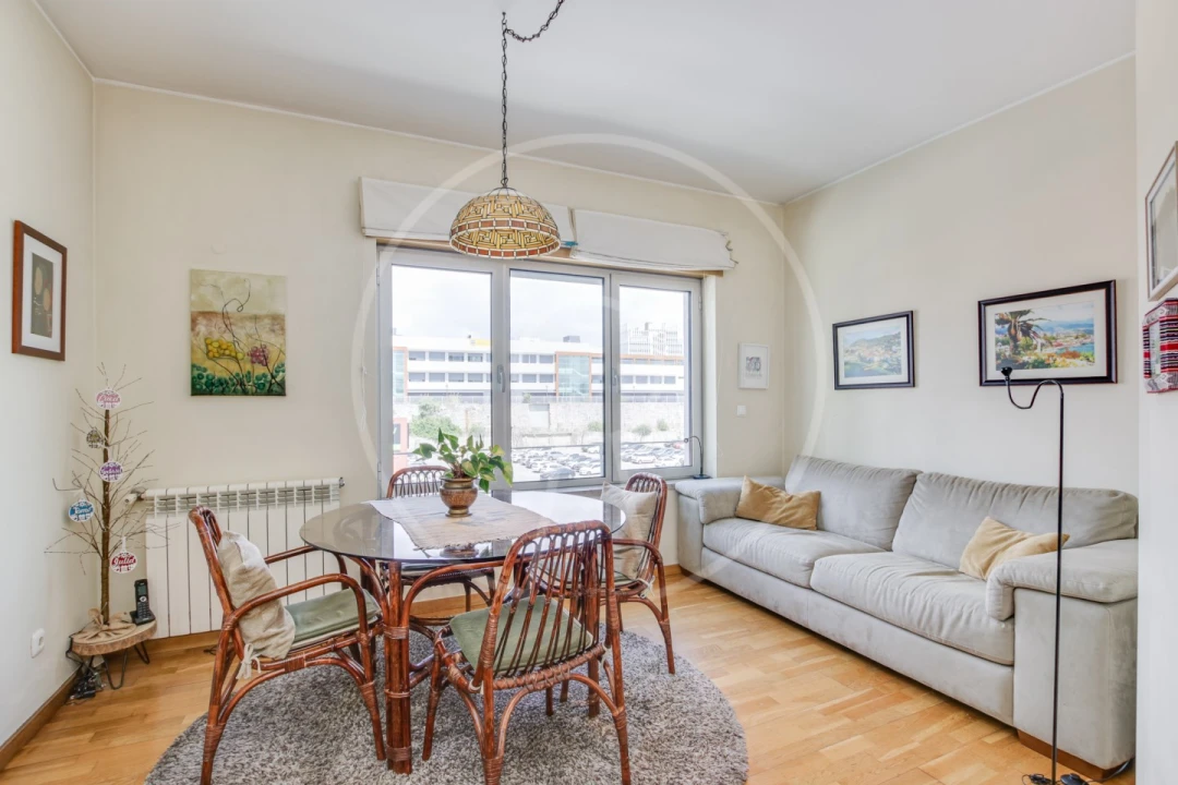 Apartamento T5 para Venda em Parque das Nações Foto 13