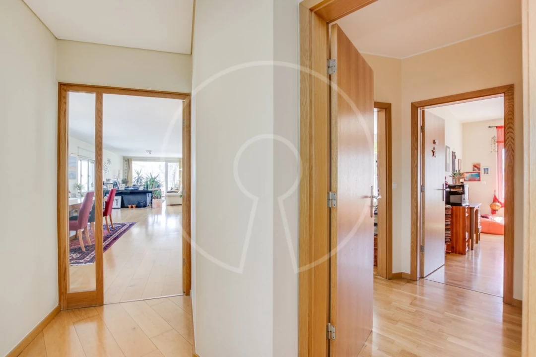 Apartamento T5 para Venda em Parque das Nações Foto 18