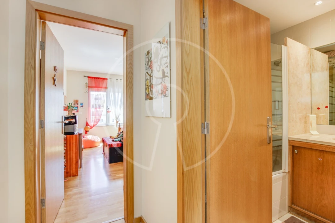 Apartamento T5 para Venda em Parque das Nações Foto 19