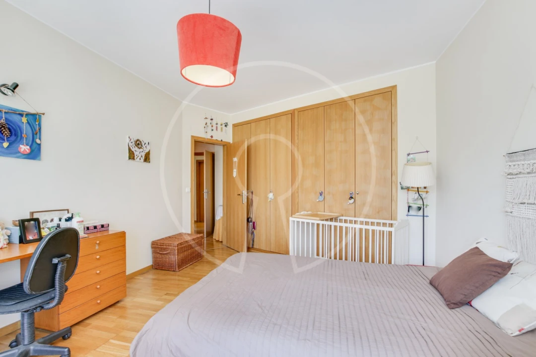Apartamento T5 para Venda em Parque das Nações Foto 25