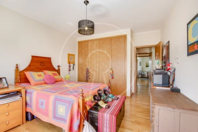 Apartamento T5 para Venda em Parque das Nações